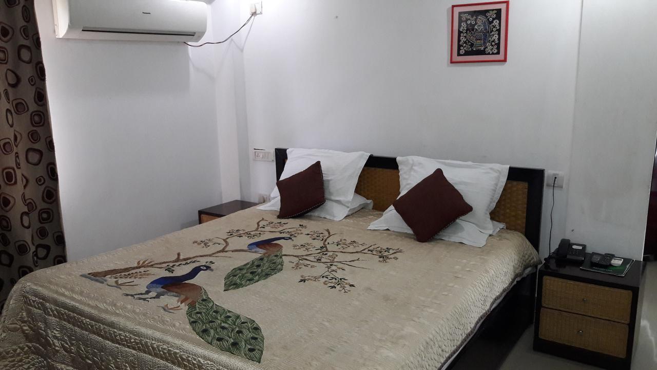 Aroma Residency Hotel Tinsukia ภายนอก รูปภาพ